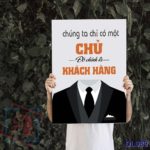 Tranh động lực trang trí văn phòng làm việc - Chúng ta chỉ có một chủ đó chính là khách hàng - DL089