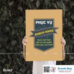Tranh động lực trang trí phòng làm việc - Phục vụ khách hàng theo cách bạn đối xử với người thân yêu của mình - DL447 - Ảnh 3